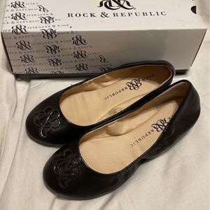 Rock & Republic Black Flats